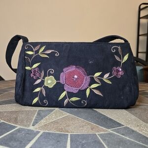 Black Faux Suede Handbag Enbroidery And Sequin Embilleshments